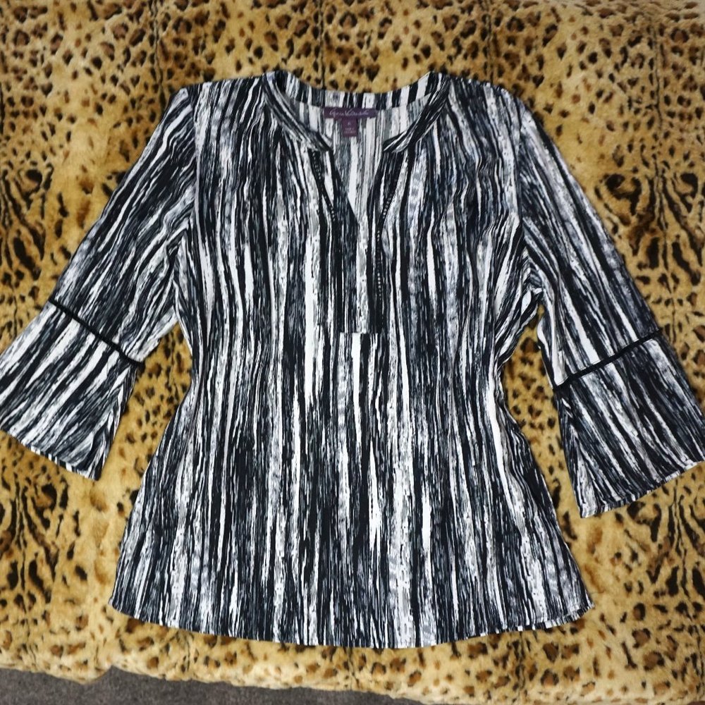 Gloria Vanderbilt viscose blouse like new